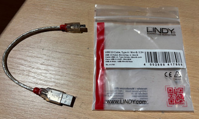 Lindy 41780 USB 2.0 Kabel A/Mini-B 0,2m  USB High Speed, transparent