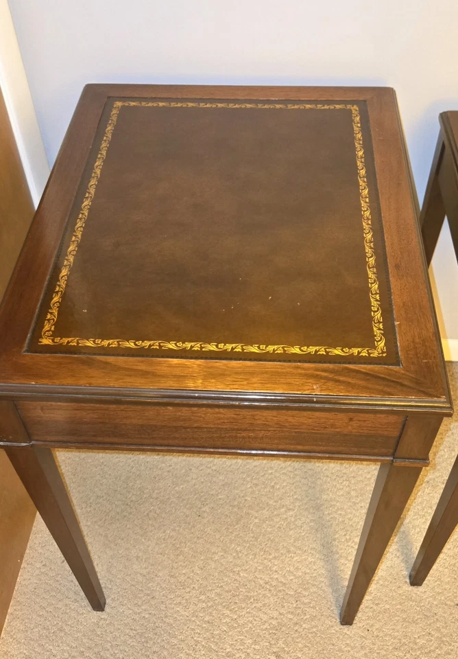 Vintage Set of 2 Mahogany Nesting Tables Federal Style - One With Leather Top - Image 4 of 4