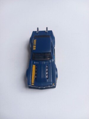 Hot Wheels Custom 68 Camaro blau HW Slammed 2023 2/5
