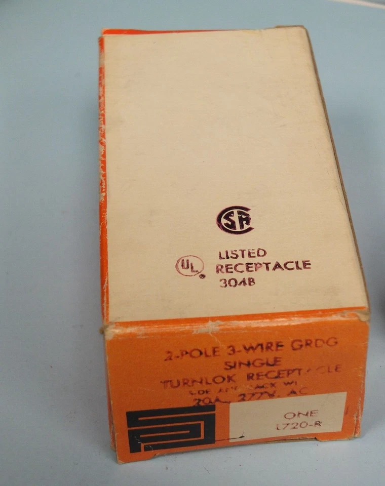 PASS & SEYMOUR - L720R - 20 A, 277 VAC, 2POLE, 3W, GRDG, SINGLE, TURNLOK RECEPT - Image 2 of 4