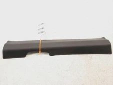 16-19 Nissan Rogue 17-19 Rogue Sport Front Front Driver Kick Plate 76952-4CE0A