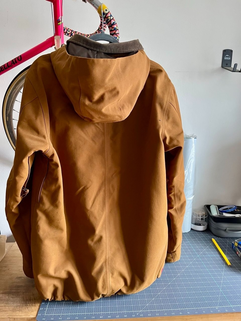 Carhartt WIP x Burton Gore Tex Snowboard Jacket 2011 Size L image 2