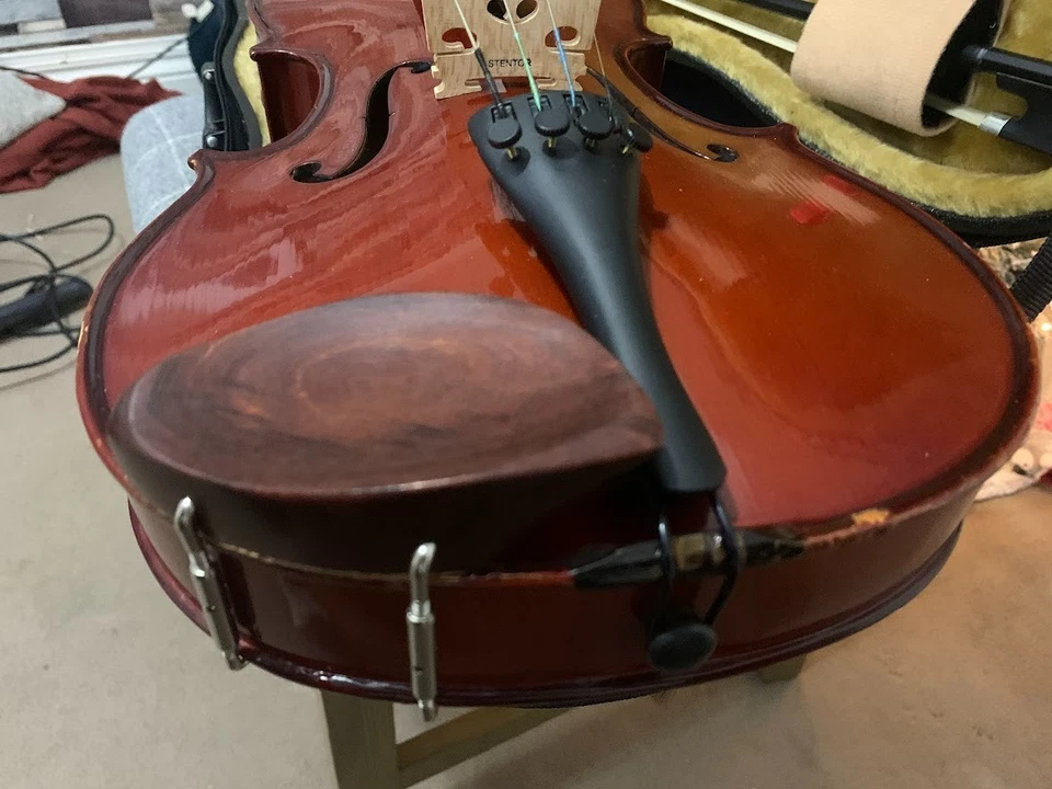 Stentor Student 1 15” Viola, case, bow, rosin - Image 4 of 4