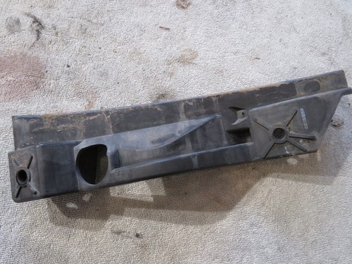 VW Touran 1T Halter Stoßstange vorne 1T0807889A links Stoßfänger