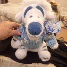 Disney Store Exclusive Tigger Plush Winter Ice Blue Sweater Stuffed Tiger NWT