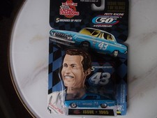 Richard Petty 1965 Plymouth Barracuda Outlaw 5 Decades Of Petty Drag Car 164