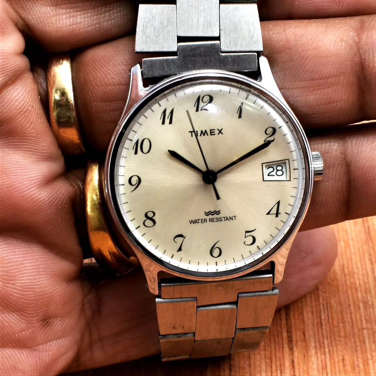 Vintage Timex Chrome Tone Water Resistant Men Watch Great Britain