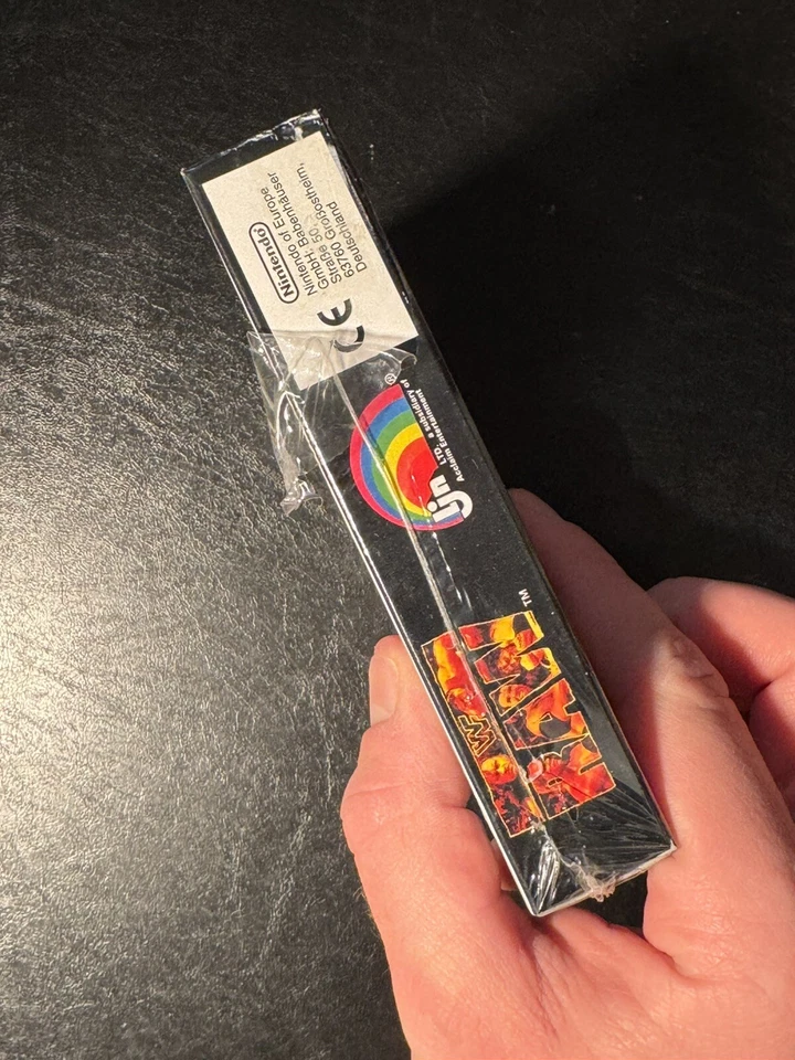 Brand New Unopened NINTENDO GAMEBOY WWF RAW - Image 4 of 4