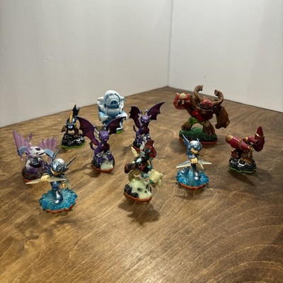 Skylanders Lot Of 10 Figures Activision 