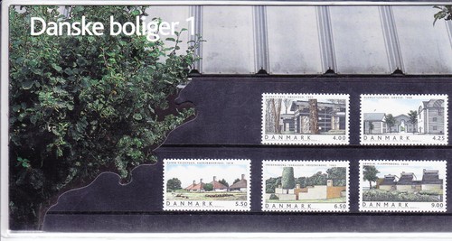 DENMARK SOUVENIR MAP 2002 DANISH HOMES SM50 Afa c.v. DKK 60 (€8,00/$9.00)