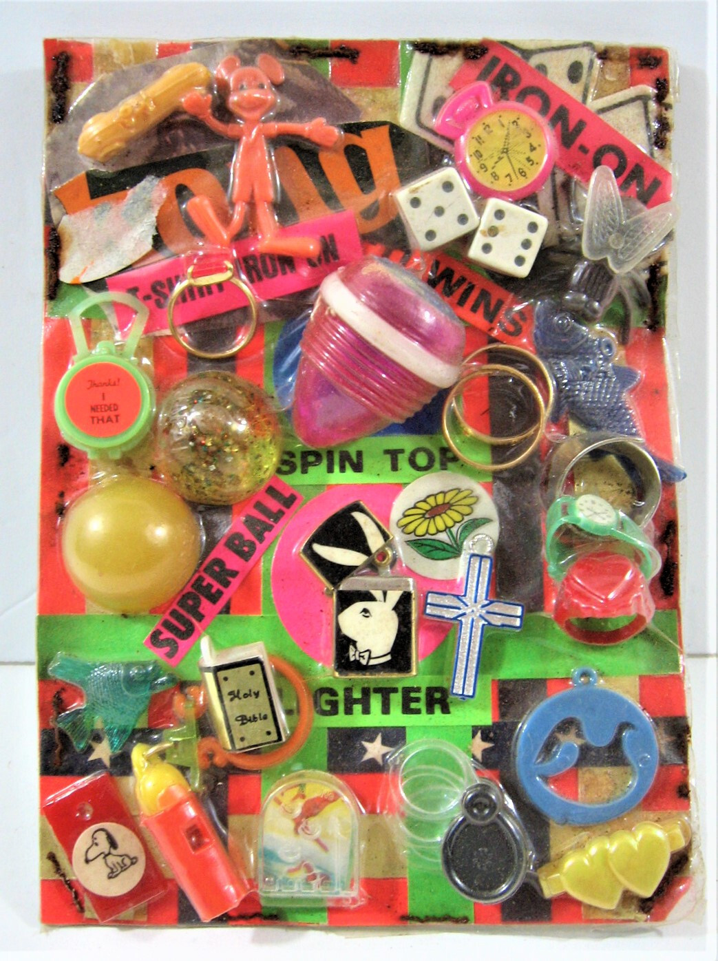 Vintage Lighter Charms Top  Toy Prizes Gumball Vend Machine 1ct  Disp Card #416
