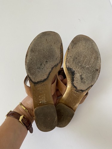 Dolce & Gabbana Leather Studded Gold Sandals Flip Flops - Picture 6 of 7