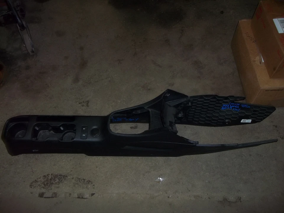 Chevrolet Sonic 2012 2013 2014 2015 consola central portavasos tablero moldura palanca de cambios  Foto 4 de 4