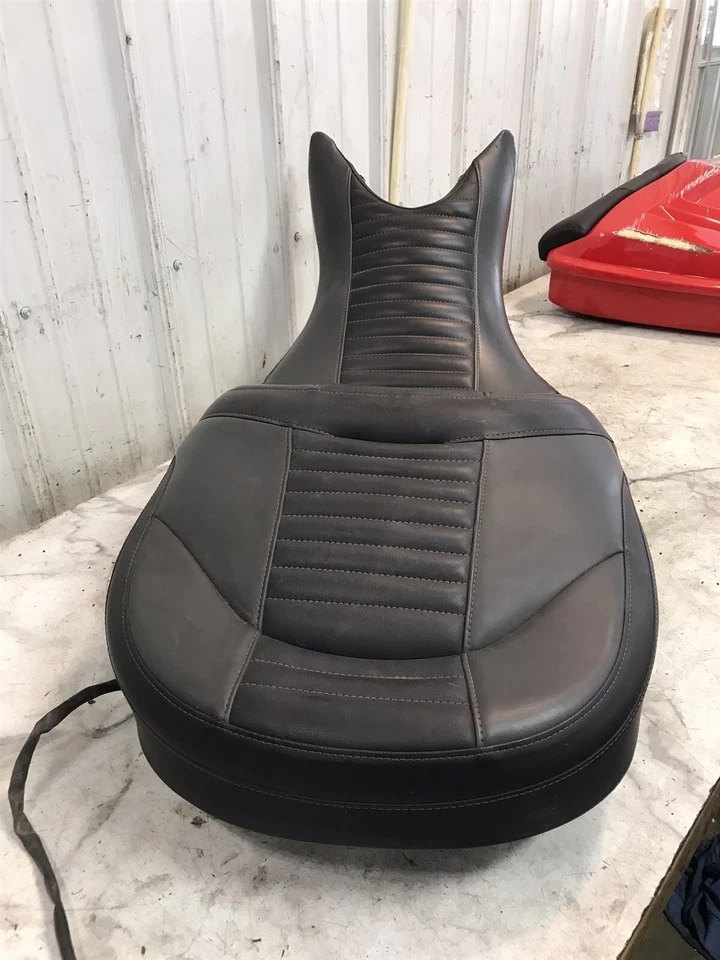 12 сидений с подогревом Victory Vision Touring 106 - Изображение 2 из 4