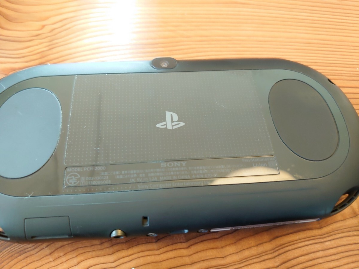 Sony PS Vita PCH-2000 ZA11 slim Black Console with Charger, 4GB