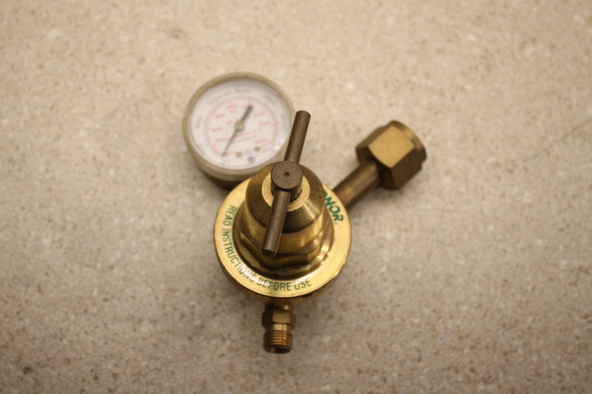 Radnor 250-80-540 Victor Style 4000 PSI Oxygen Single Stage