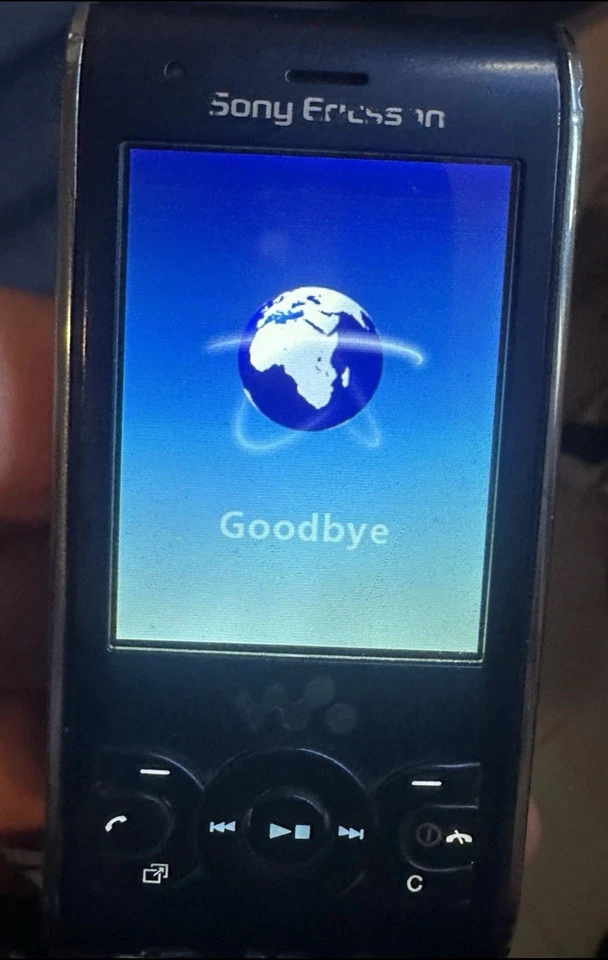 Sony Ericsson W595 - 40MB - Black Lava (Ohne Simlock) - Bild 3 von 4