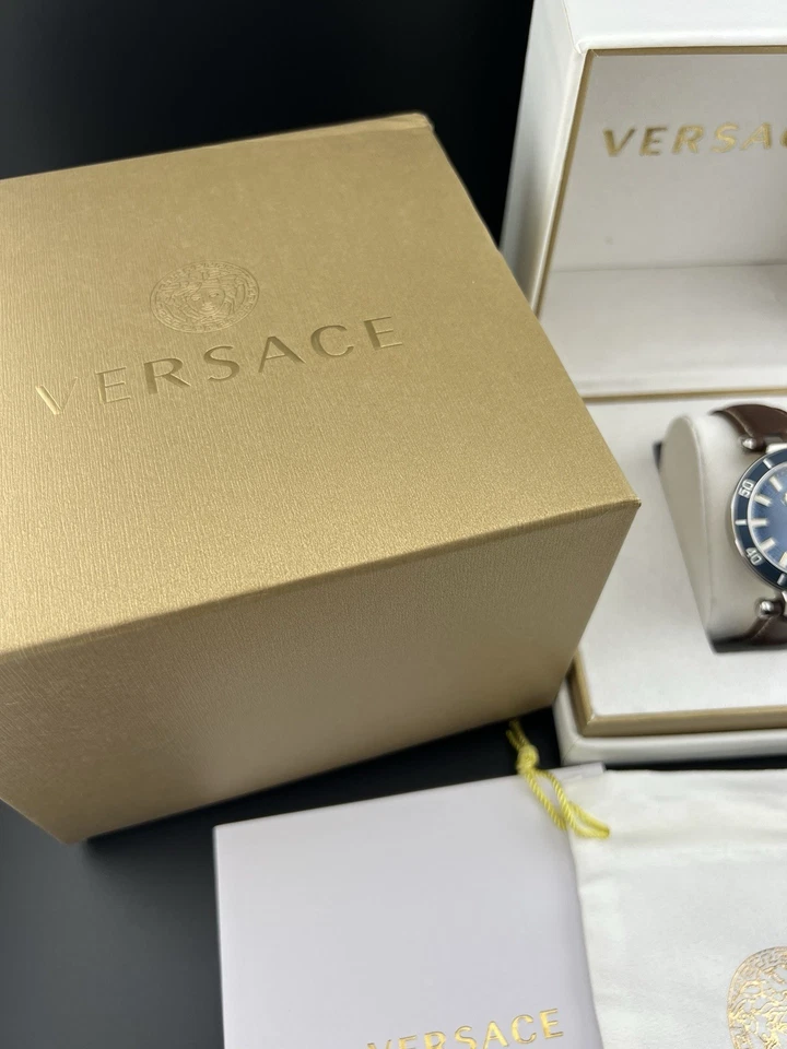 Versace Greca VEZ300121 Herrenuhr Quartz Edelstahl NEU + Box und Papiere - Bild 2 von 4