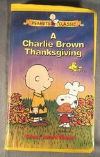 A Charlie Brown Thanksgiving (Clamshell VHS 1997) Good Condition - Free Shipping