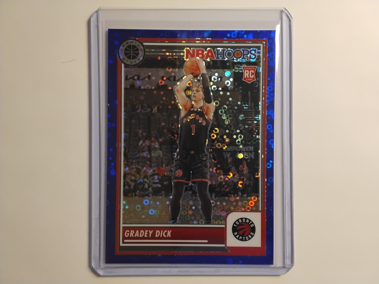 2023-24 NBA Hoops Premium Stock Gradey Dick #251 Blue Disco Prizm /99 (RC)