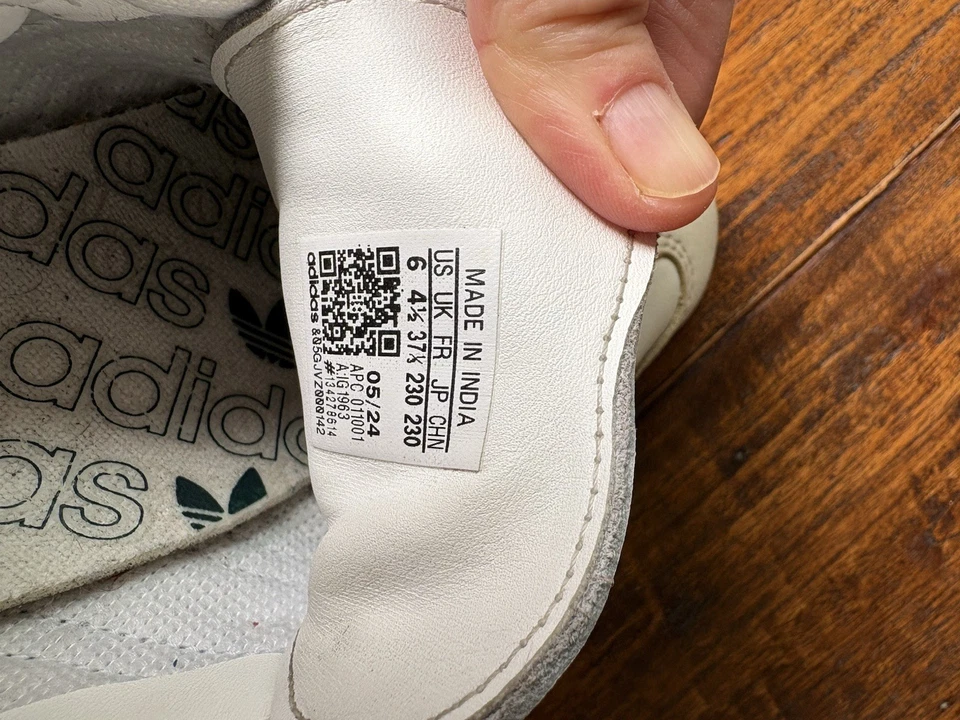 adidas Women's Samba OG Sneakers, Size 37.5 - Image 4 of 4