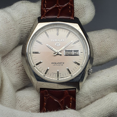 Ricoh Riquartz Sept 1975 LSI 32768 Cal 570 Japan Made Rare Early lsi-digital-our-new-online-interface