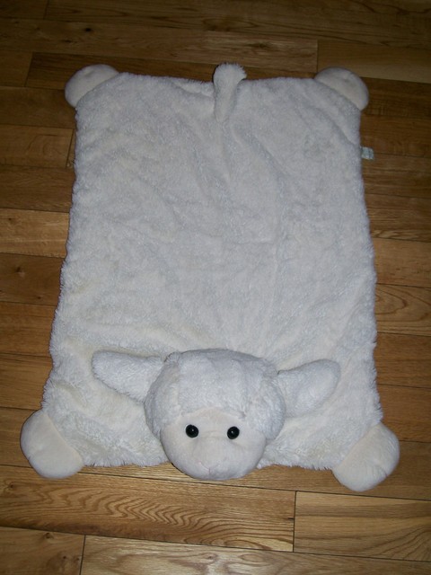 lamb play mat