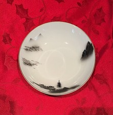 Vintage Arita Landscape Fukagawa Mountains Pagoda Japan Berry Bowl 5.25" 903