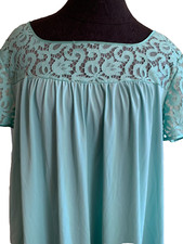 Vtg Vanity Fair Aqua Green Silky Nylon Nightgown Lace Short Sleeve USA Sz 38