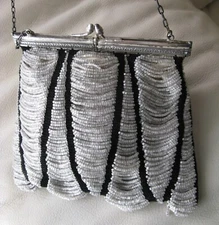 Antique Art Deco Silver Double Hinge Frame Black Crochet Crystal Ice Bead Purse