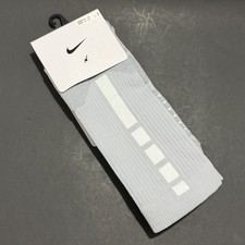 Nike Elite Basketball Crew Socks Gray/White, Men's L 8-12, Women's 10-13