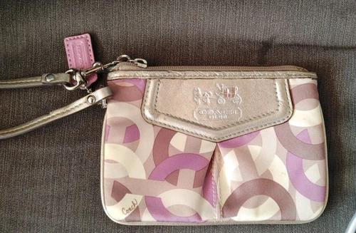 Coach Wristlet Madison OP Art Lavanda Viola Firma Monogram Pelle Raso