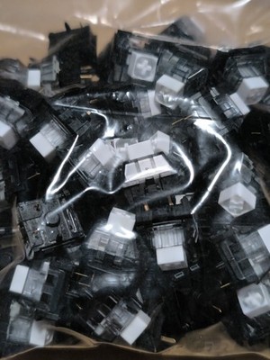 Kailh Box White V2 5Pin 80 Stück (Nur Einen Tag Ausprobiert. Also Praktisch Neu)