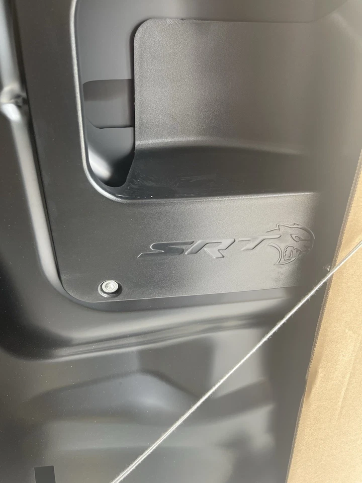 Mira telescópica Dodge Challenger Redeye Hood 2 OEM Foto 2 de 2