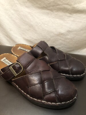 Bass Wood Slide Women's Woman's Wanderer Sandals Size 9M