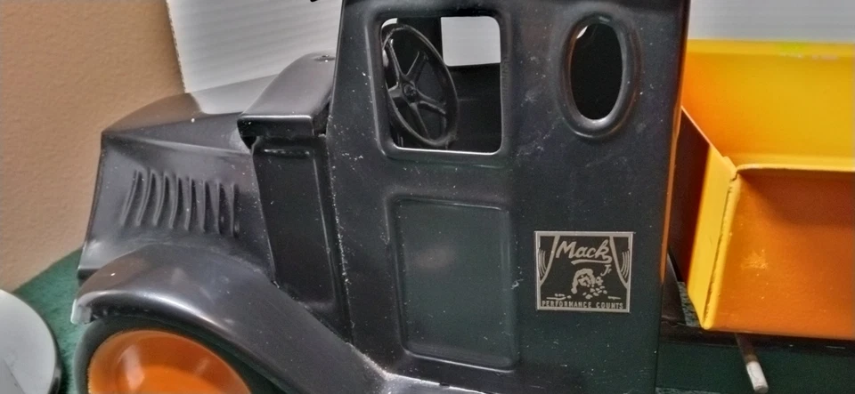 Steelcraft Mack Dump Truck 24 In Long Restored Early 1930's - Image 2 of 4