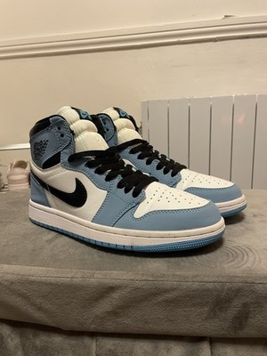 Air Jordan 1 High OG ''University Blue'' UNC - UK 6 / US 7 - 555088-134 - Used