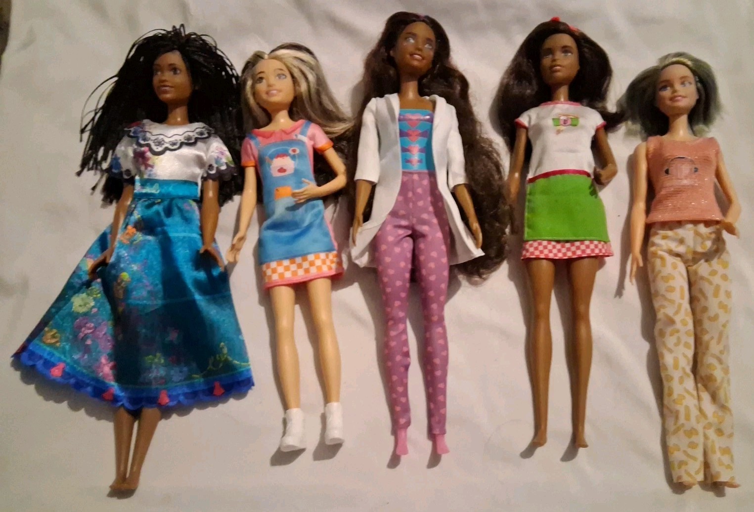 Lot Of 5 Mattel Barbie Dolls
