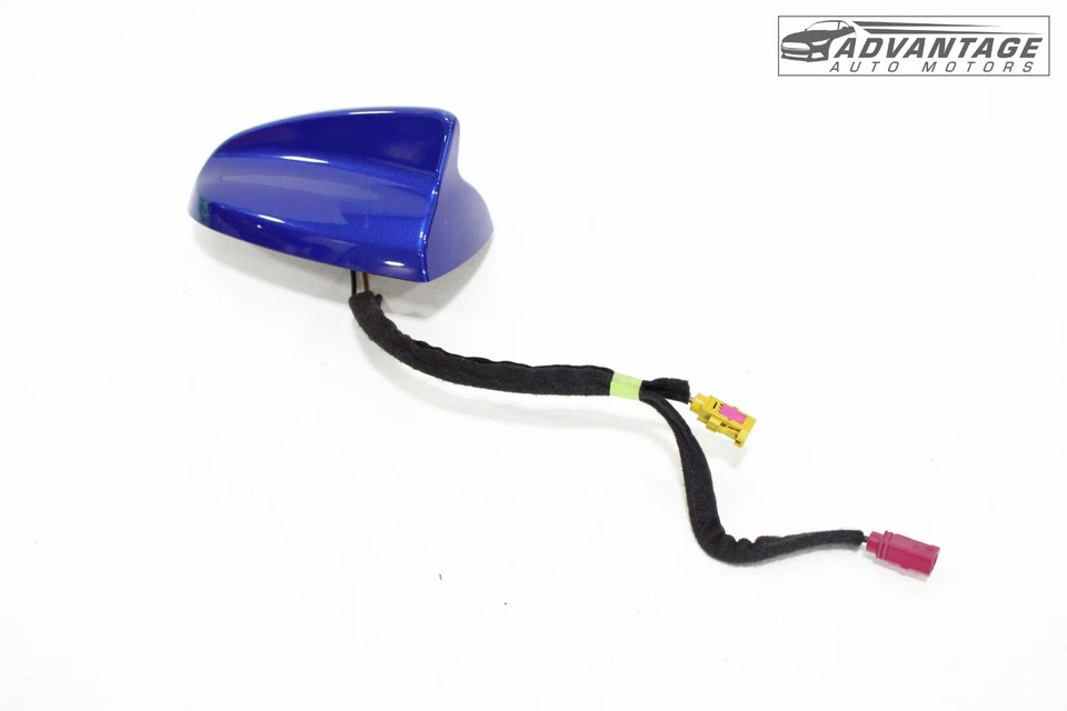 Dodge Charger 2017-2023 techo trasero exterior aleta de tiburón módulo de antena y cubierta OEM Foto 2 de 4