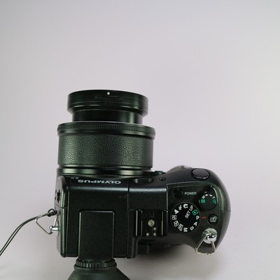 Olympus Digital Camera C-8080 Wide Zoom Flip Screen 8.0MP Black