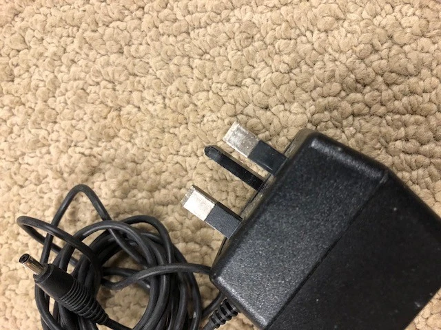 Cable de alimentación para teléfono celular Nokia ACP-7X ACP-230V/50-HZ/FWHK 3.7V/355MA FW4099 Foto 4 de 4