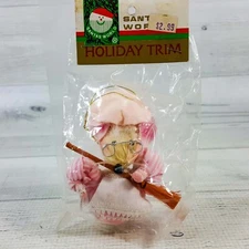 Vintage Santa's World Kurt Adler Corn Husk Girl Mouse 3" Pink Ornament w Broom