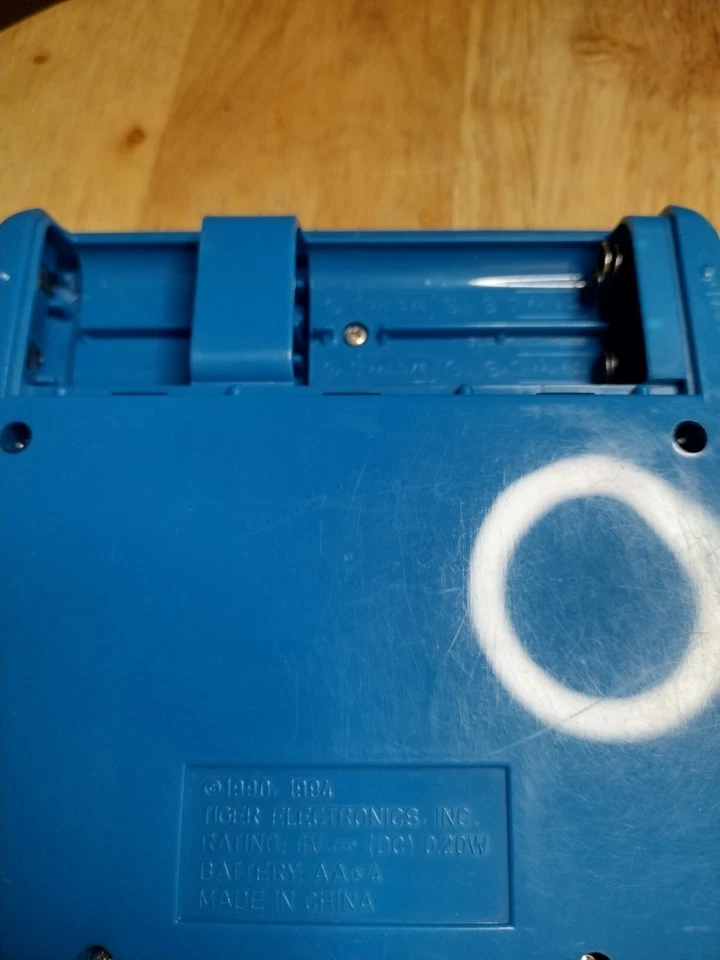 MTV Beavis and Butthead 1994 Tiger Electronics Handheld LCD Game Tested & Works - Image 4 of 4