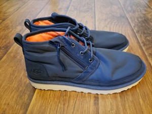 navy blue and white ugg neumel