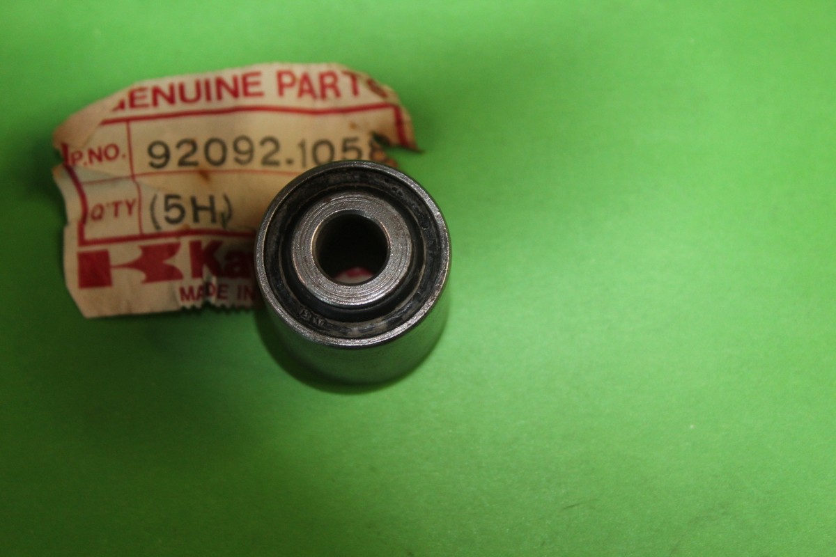 NOS Kawasaki 1986-2020 Ninja Concours Bushing Rubber 92092-1058 | eBay