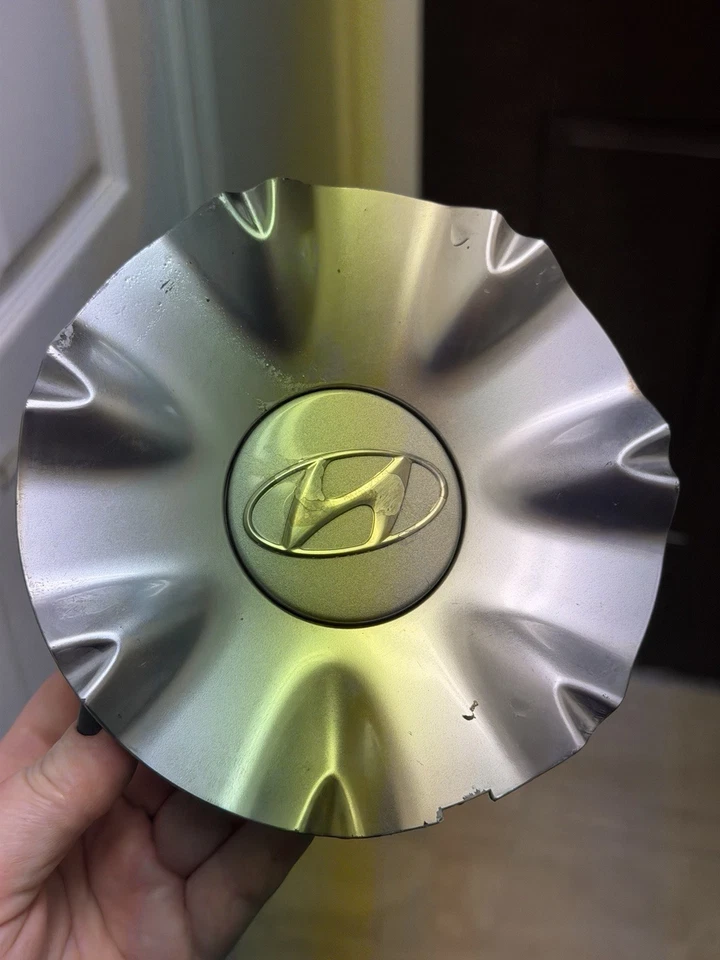 2009-2014 现代 Genesis 车轮中心盖 52960-3M250 无钢圈盖帽 — 第 2/4 张图片