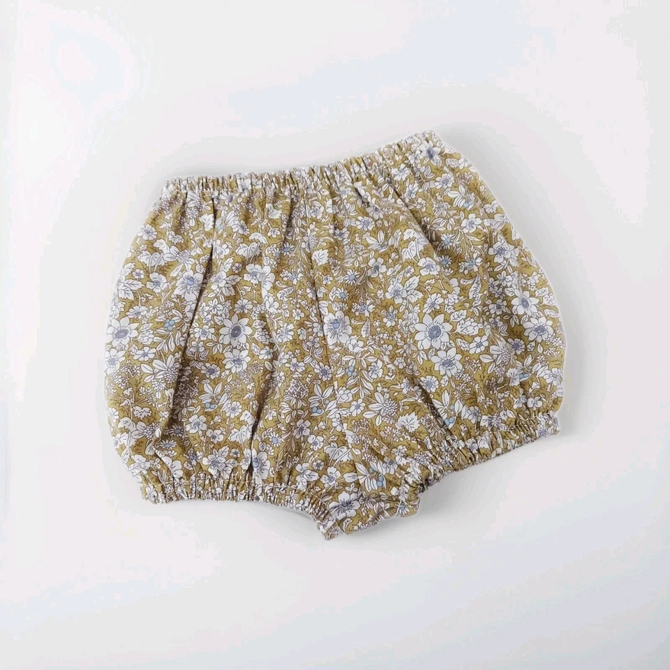 Floral baby bloomers shorts Handmade newborn toddler gift summer nappy cover — 第 4/4 张图片
