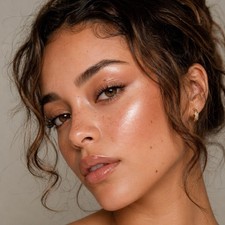 Iluminador líquido Fenty Beauty Killawatt estilo libre líquido Hu$tla Baby 03 Junsale