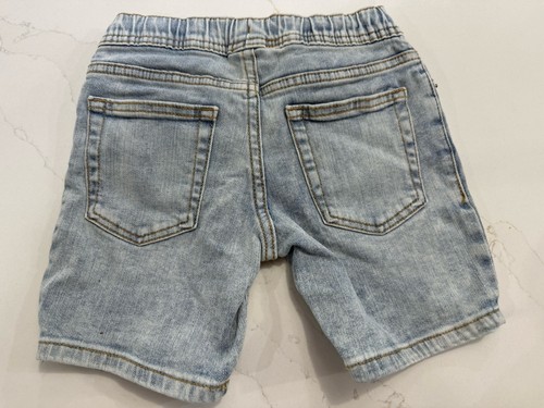 Cat And Jack Bermuda Shorts XS 4/5 Adjustable Waist, Super Stretch Light Wash - Picture 2 of 6