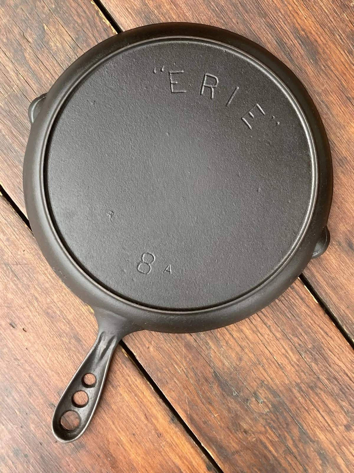 Pre Griswold Erie #8 Cast Iron Shallow Skillet/Griddle